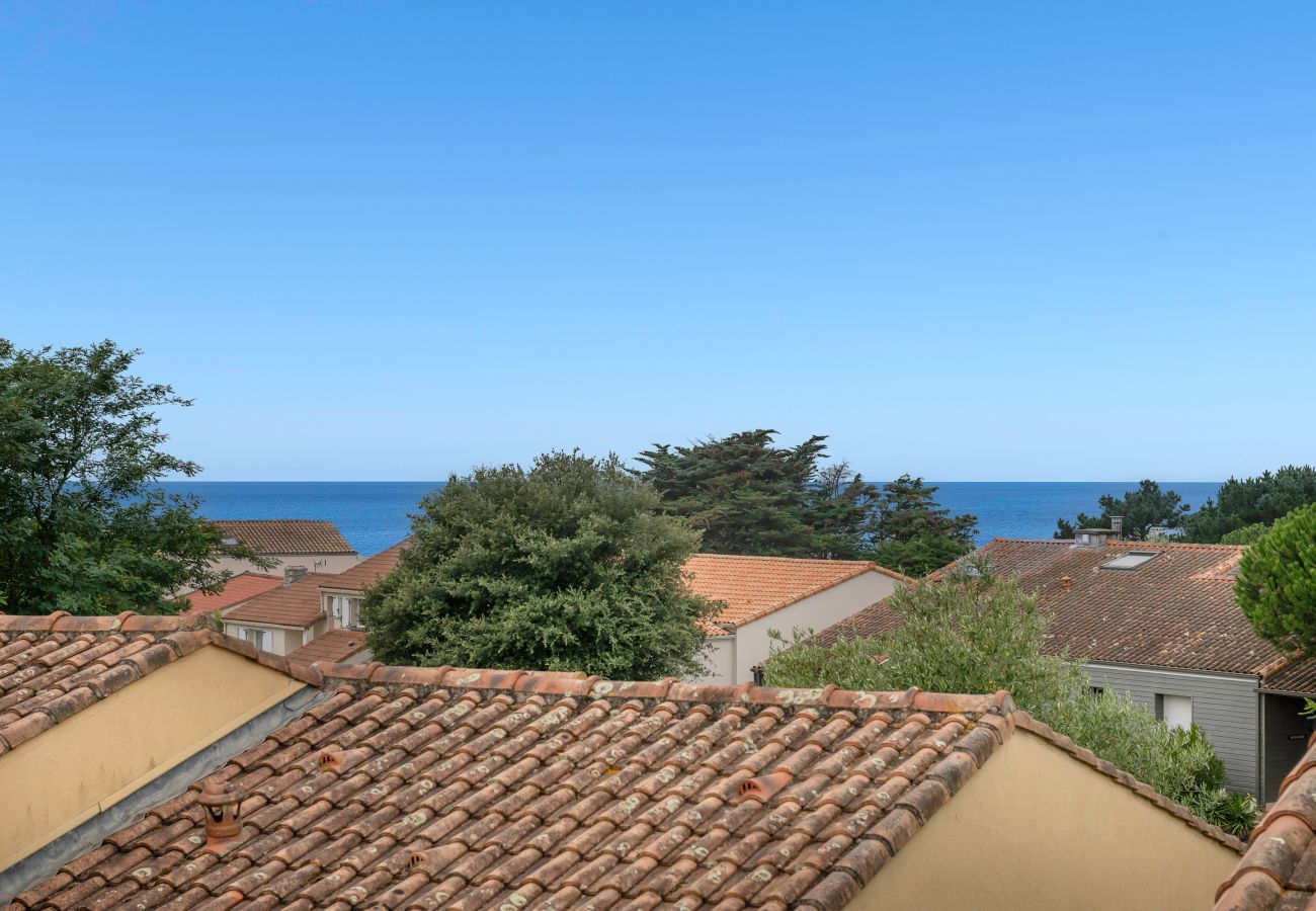 House in Saint-Michel-Chef-Chef - House for 8 people - 300m from the beach