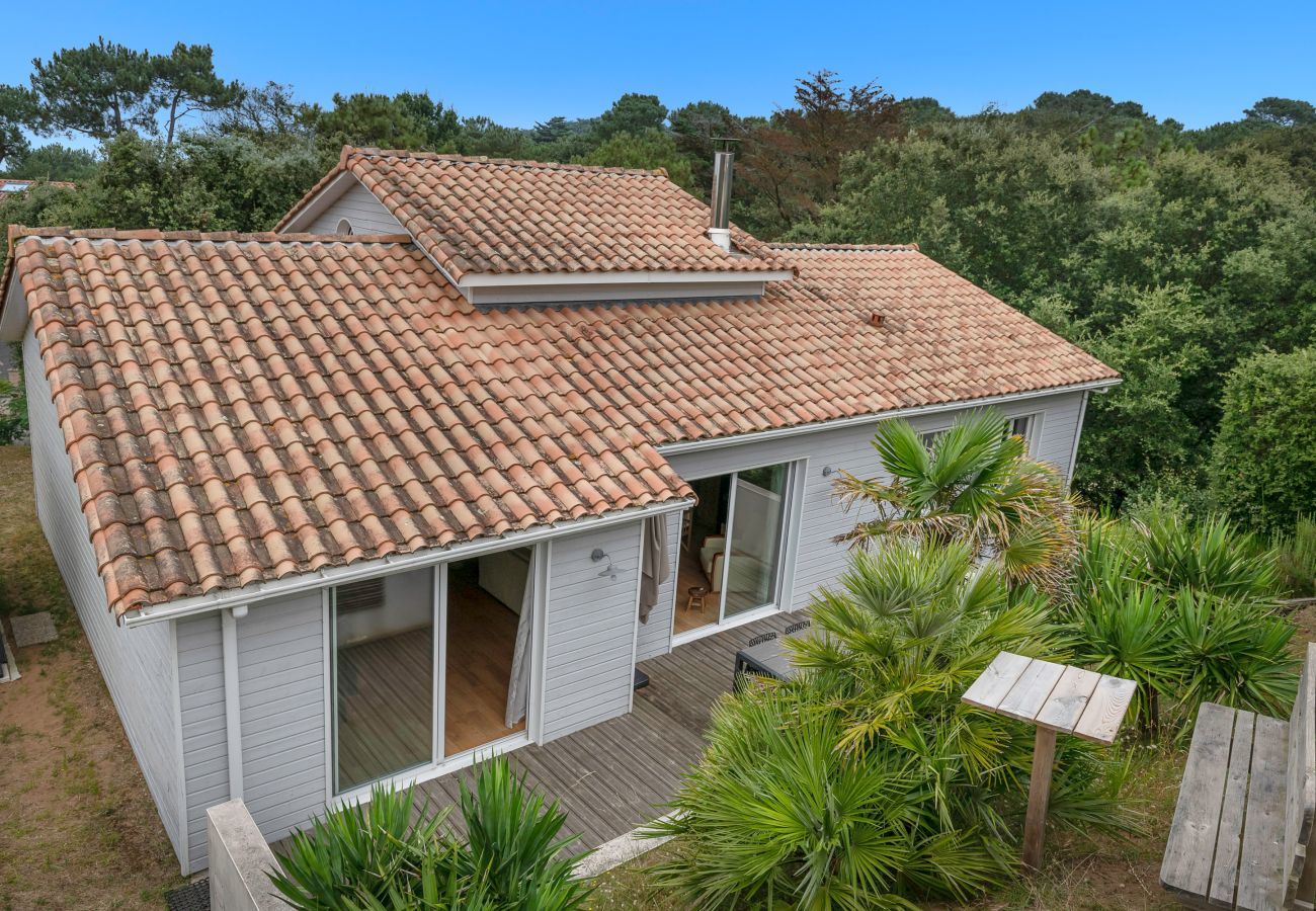 House in Saint-Michel-Chef-Chef - House for 8 people - 300m from the beach