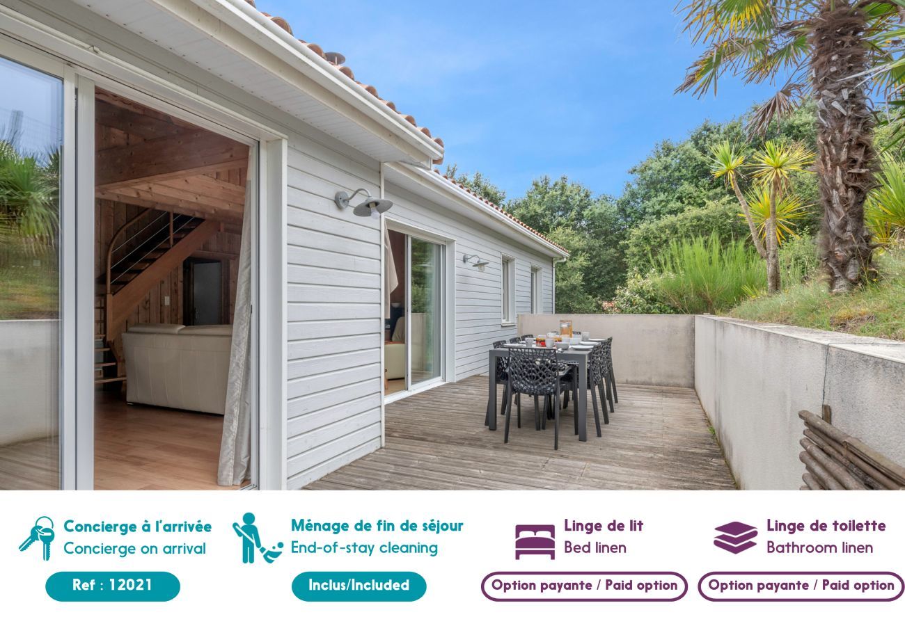 House in Saint-Michel-Chef-Chef - House for 8 people - 300m from the beach