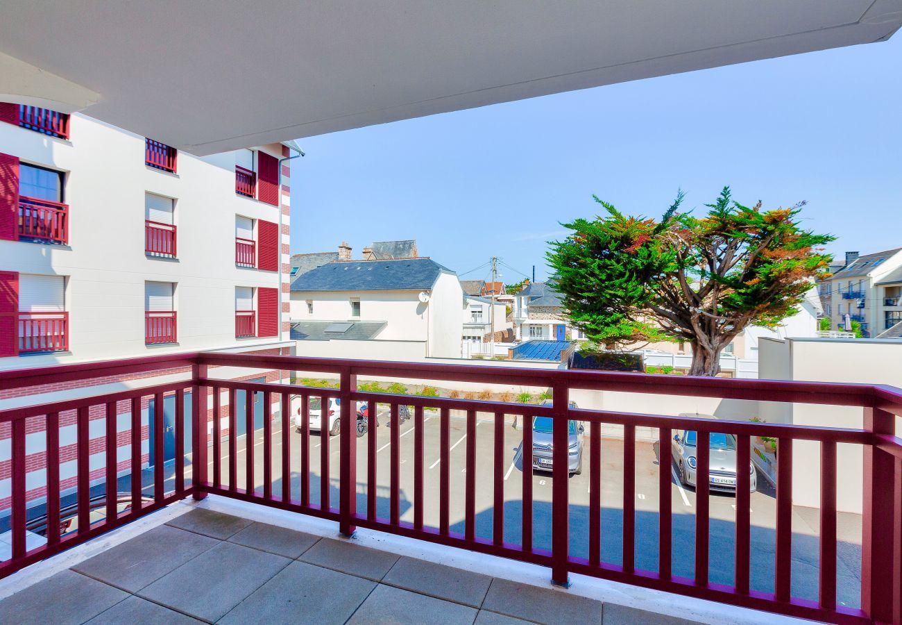 Apartment in Pléneuf-Val-André - Apartment for 2 - 50 m from Val André beach