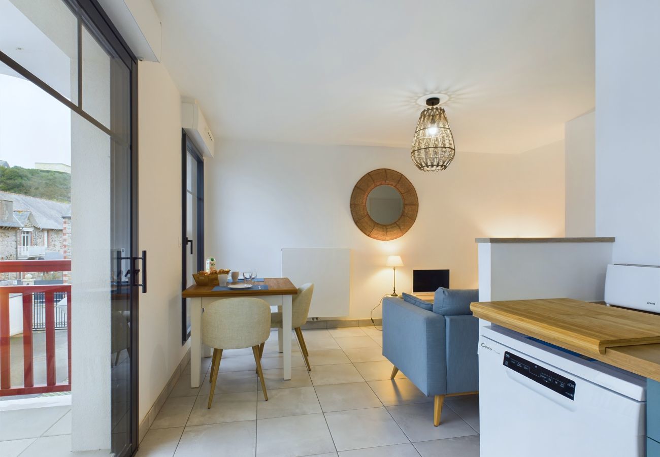 Apartment in Pléneuf-Val-André - Apartment for 2 - 50 m from Val André beach