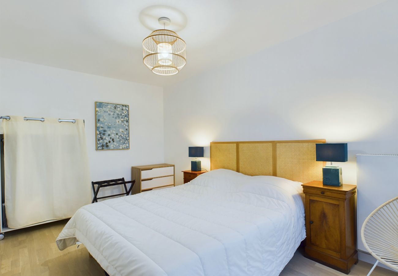 Apartment in Pléneuf-Val-André - Apartment for 2 - 50 m from Val André beach