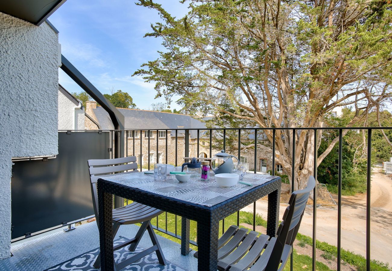Studio in Dinard - 250m from the beach - Studio for 2 - Balcony