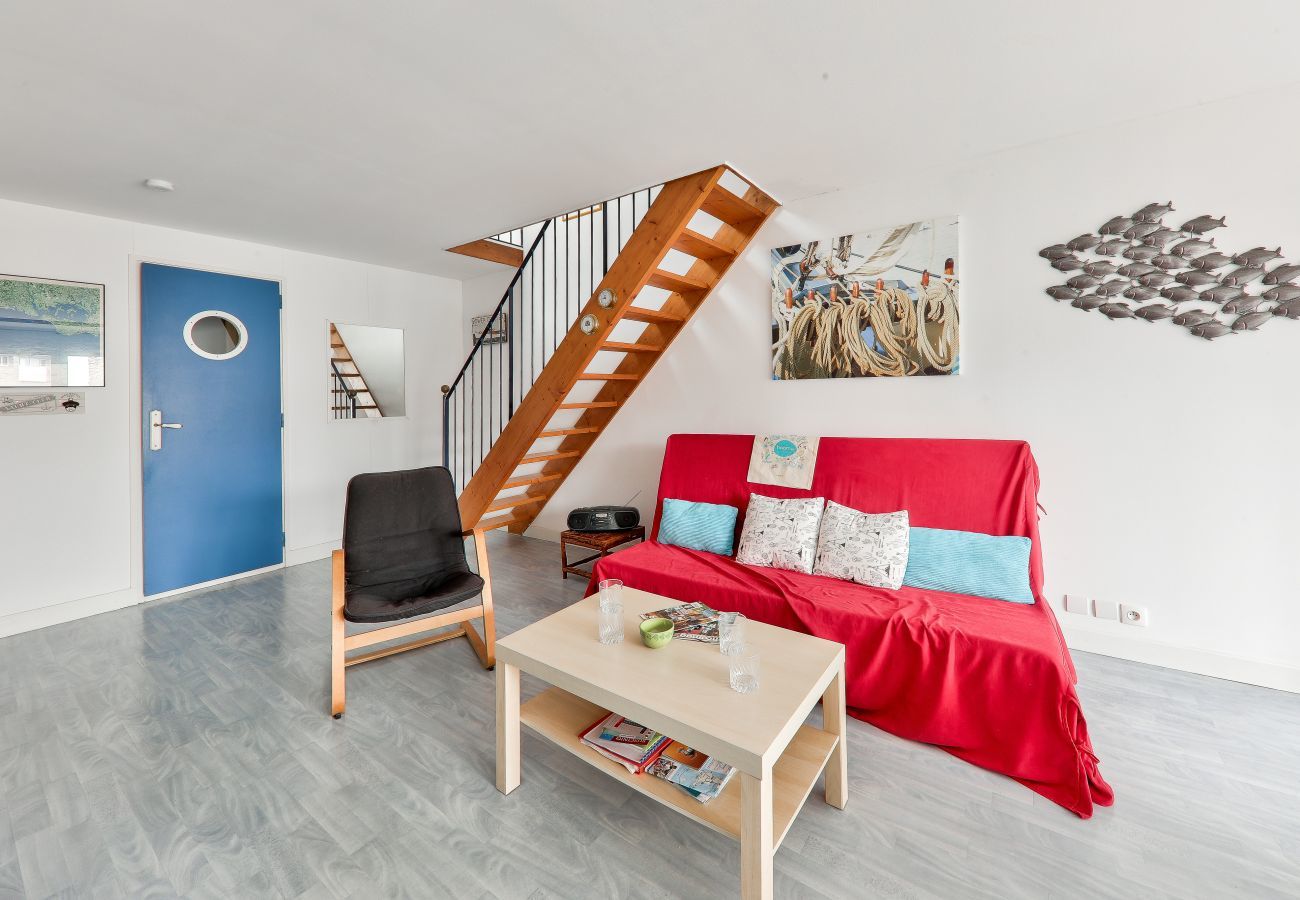 Apartment in Arzon - Flat 100m from Fogéo and Kerjouanno beaches