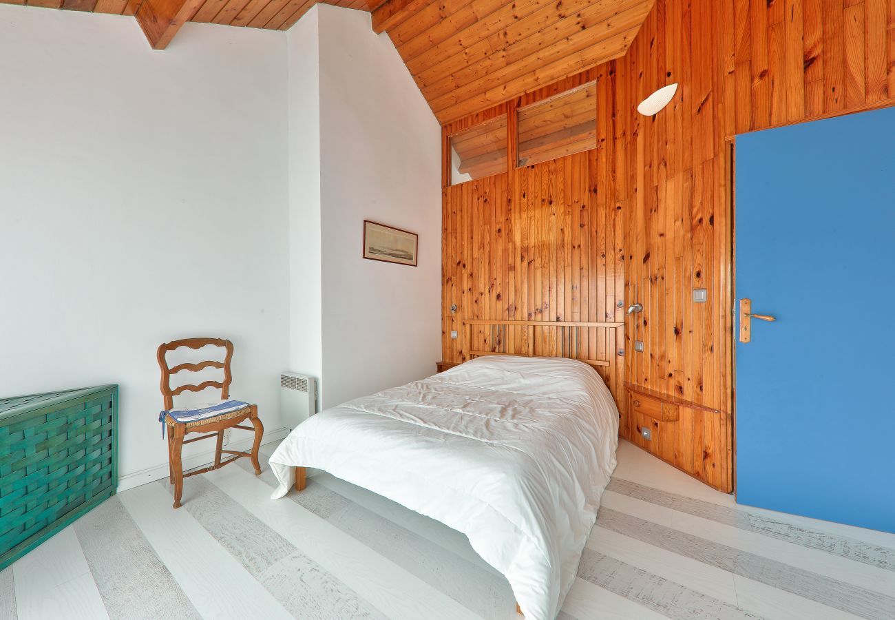 Apartment in Arzon - Flat 100m from Fogéo and Kerjouanno beaches