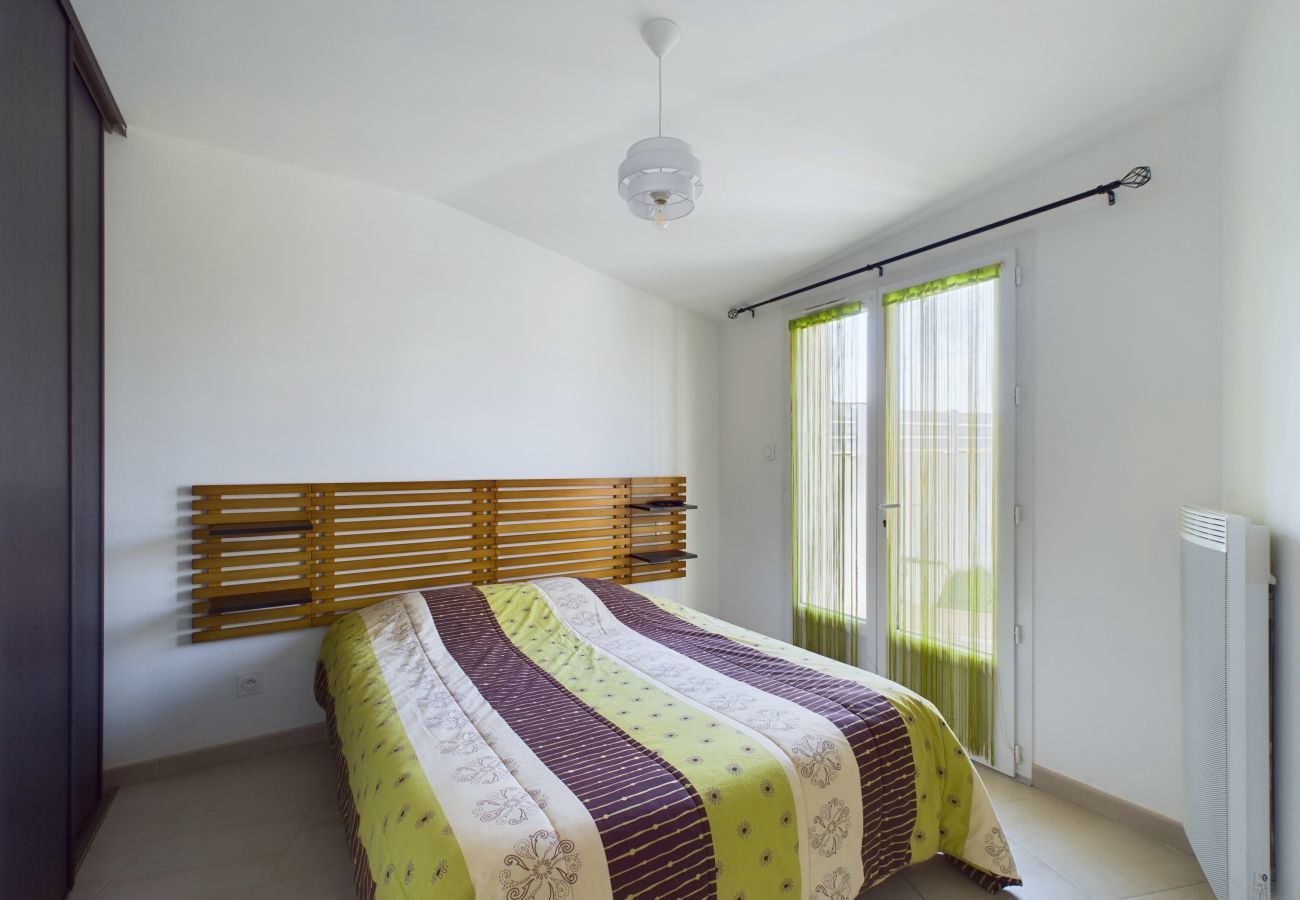 Terraced House in Saint-Hilaire-de-Riez - House for 4 between beaches and salt marshes
