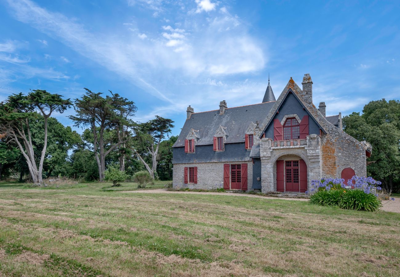 House in La Turballe - Castle for 13 - 550m from the salt marshes