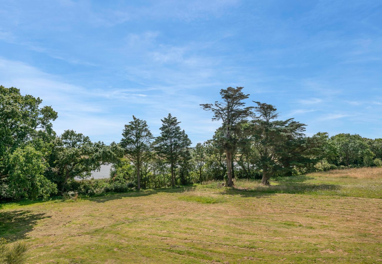 House in La Turballe - Castle for 13 - 550m from the salt marshes