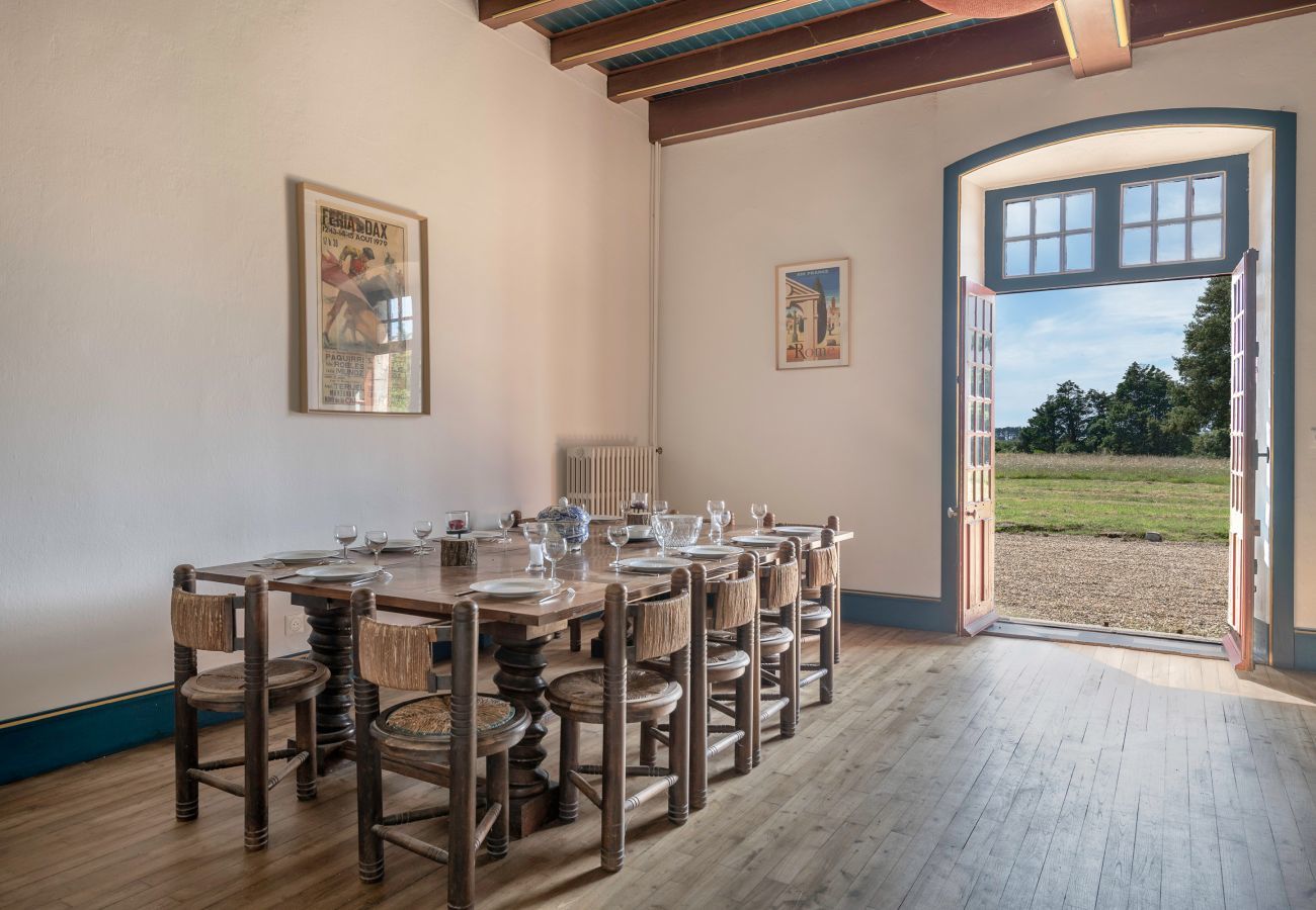 House in La Turballe - Castle for 13 - 550m from the salt marshes