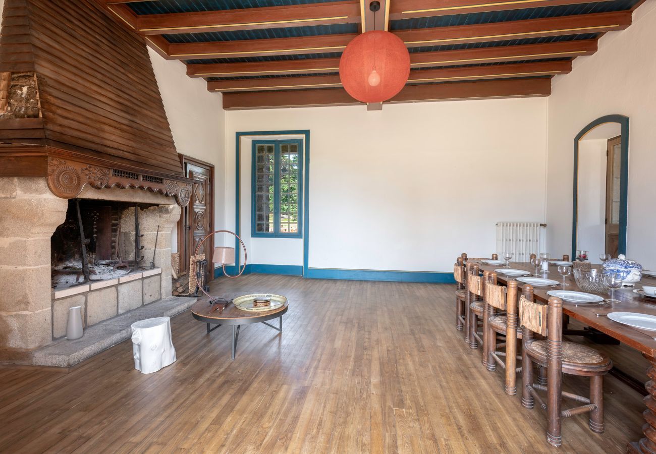 House in La Turballe - Castle for 13 - 550m from the salt marshes