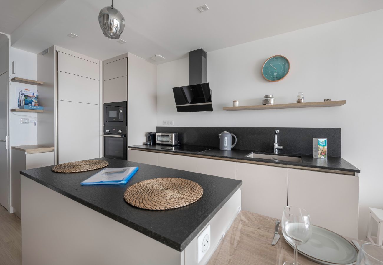 Apartment in La Baule-Escoublac - Front and sea view for 4 - 20m La Baule beach 