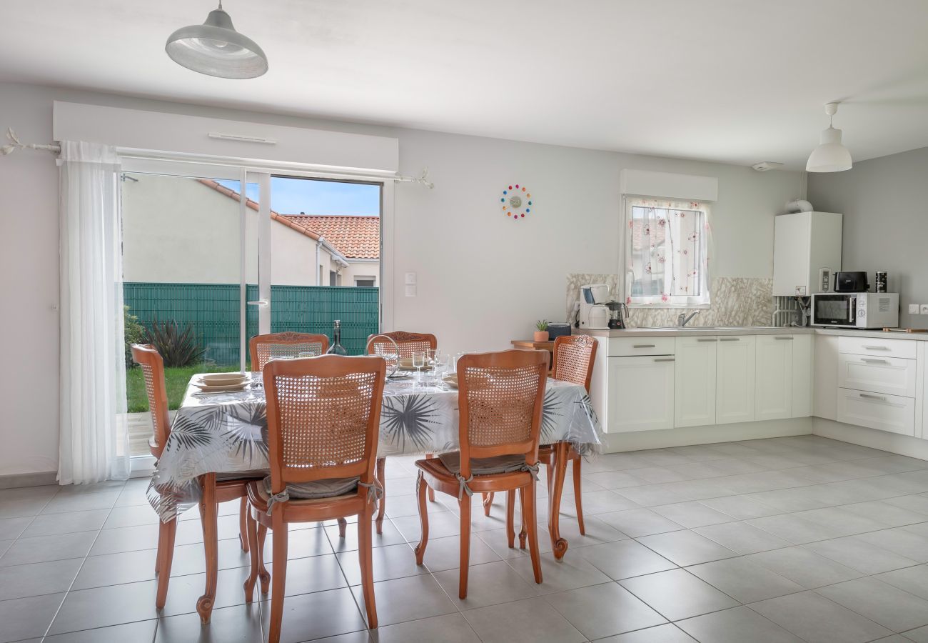 House in La Plaine-sur-Mer - One-storey house for - quiet for six persons
