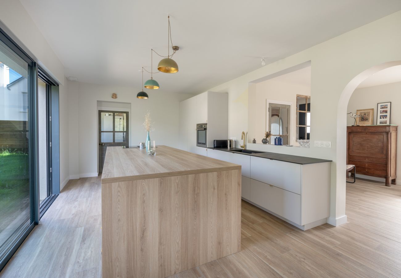 House in Mesquer - 300m from the beach, house for 9 adults and 3 kids