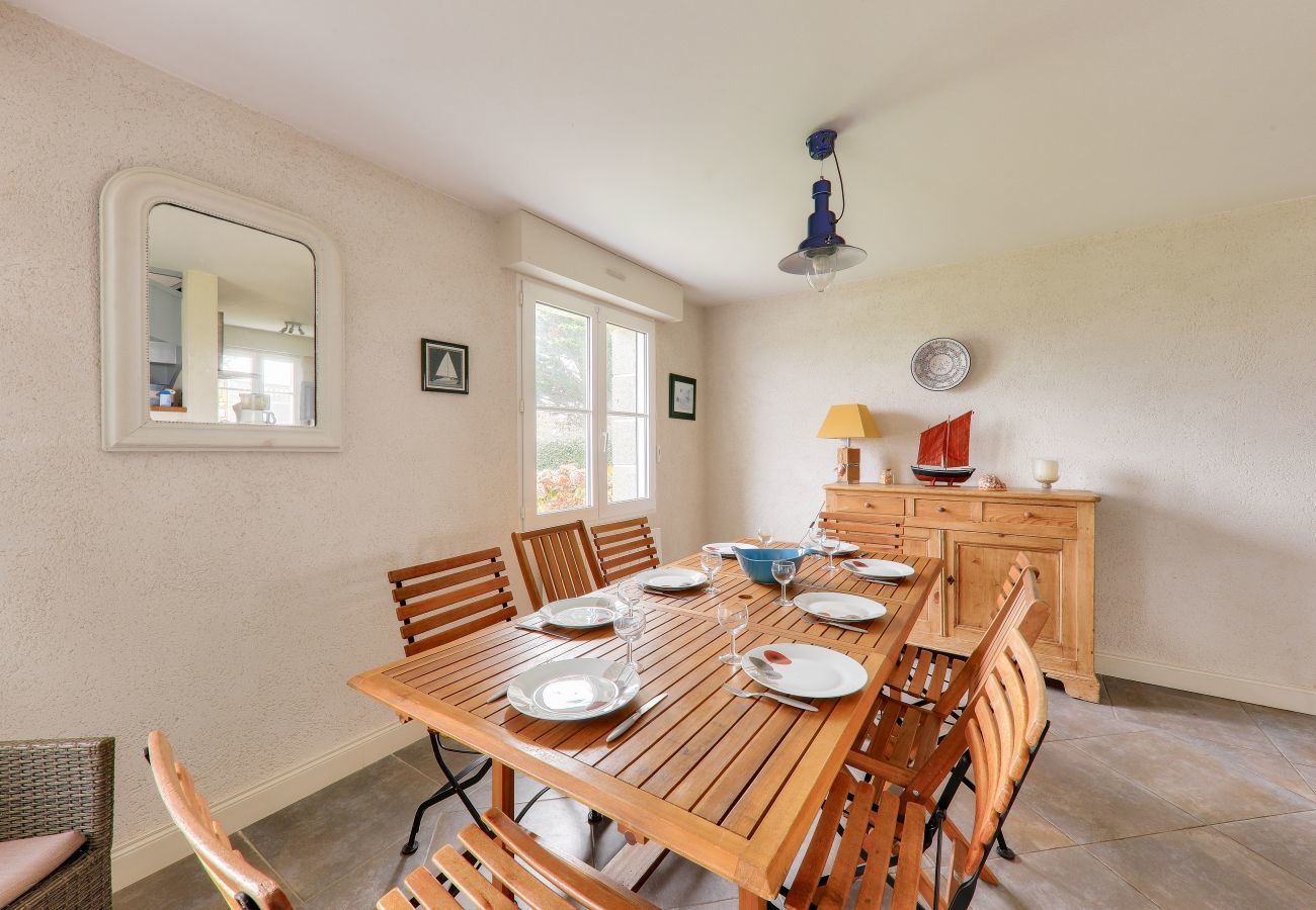 House in Saint-Philibert - Large river view house for 8 in St Philibert
