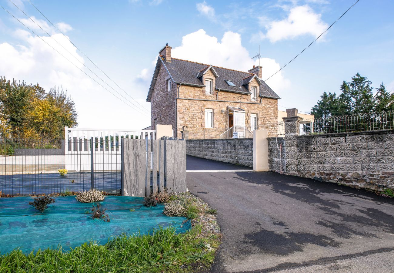 House in Erquy - In the Erquy countryside, large house for 6 people