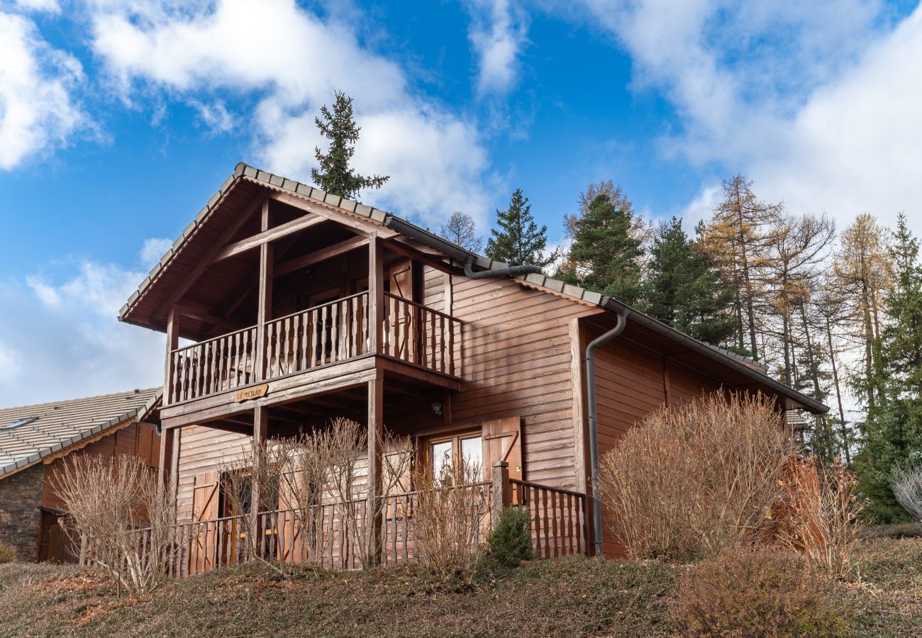 Chalet in Le Dévoluy - 400m from the slopes, comfortable chalet for 10