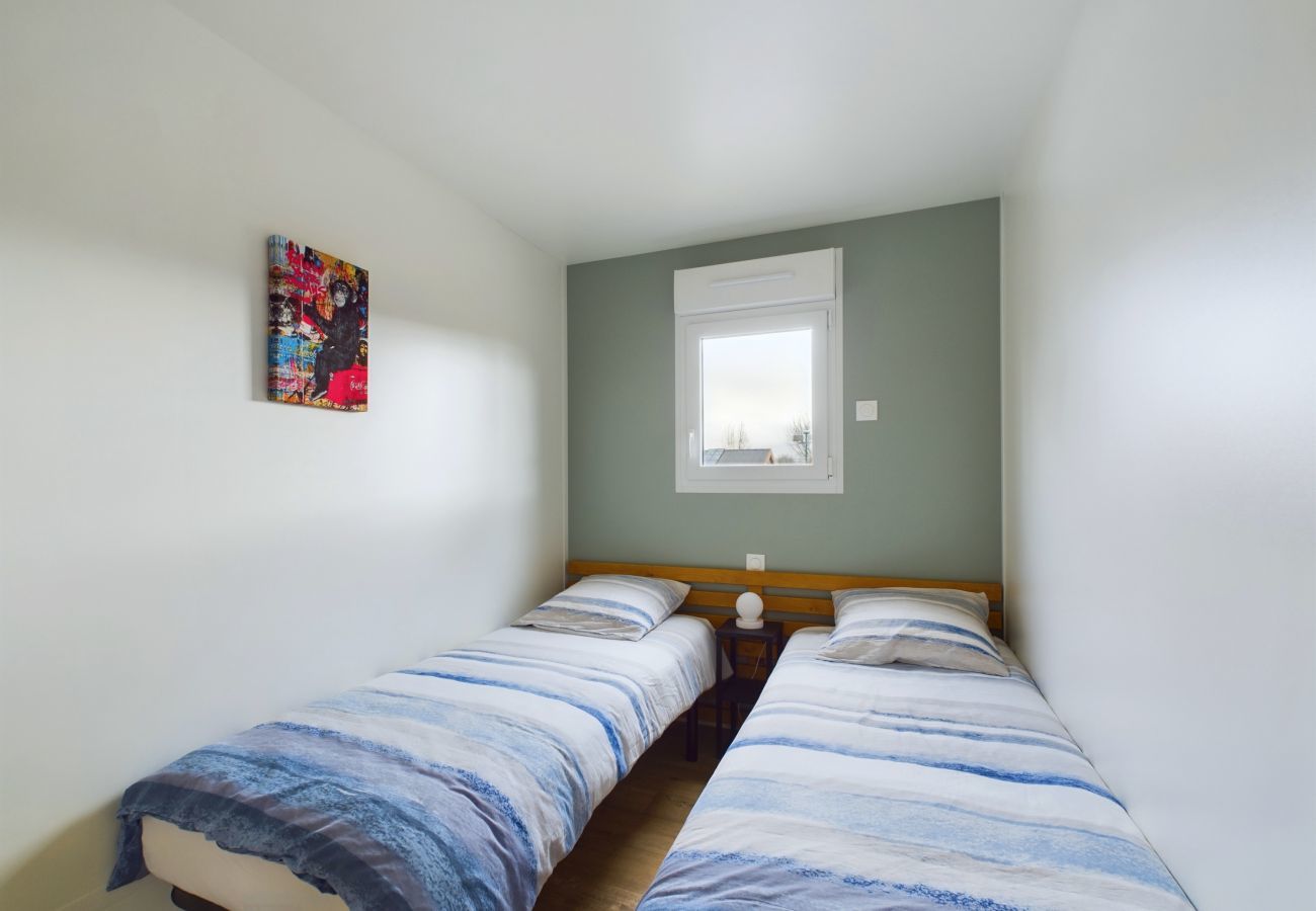 Chalet in Saint-Gilles-Croix-de-Vie - Chalet for 6- Heated swimming pool all year round