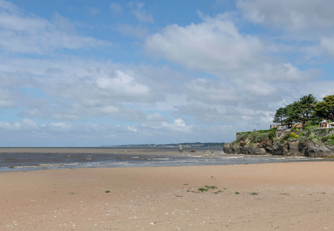 Townhouse in La Bernerie-en-Retz - Beach 200m , house, for 4 people.