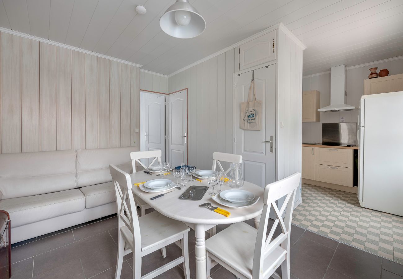 Townhouse in La Bernerie-en-Retz - Beach 200m , house, for 4 people.