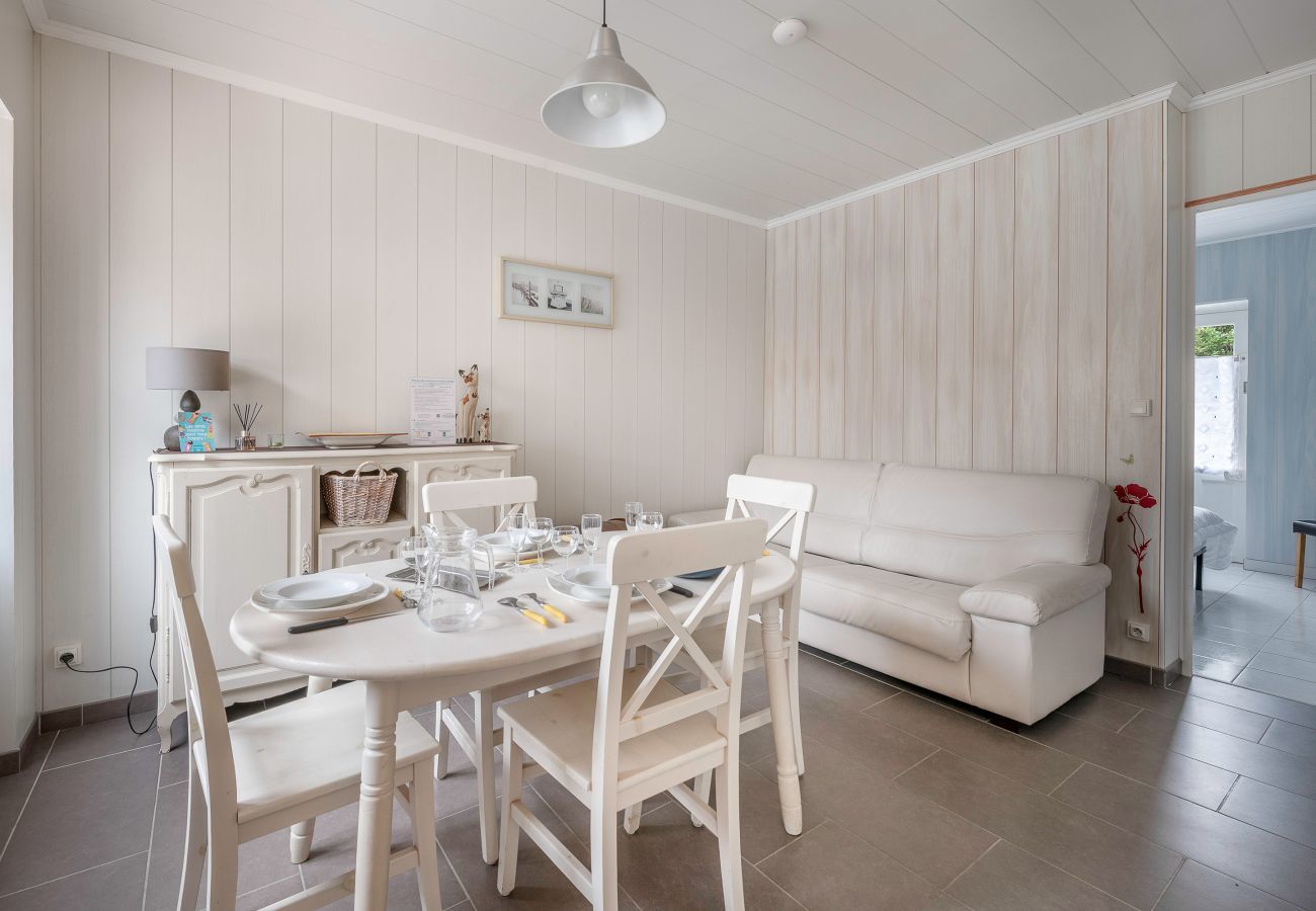 Townhouse in La Bernerie-en-Retz - Beach 200m , house, for 4 people.