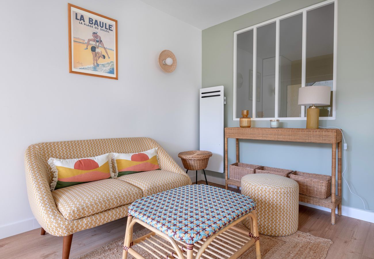 Apartment in La Baule-Escoublac - 220m from the beach, flat with terrace for 3
