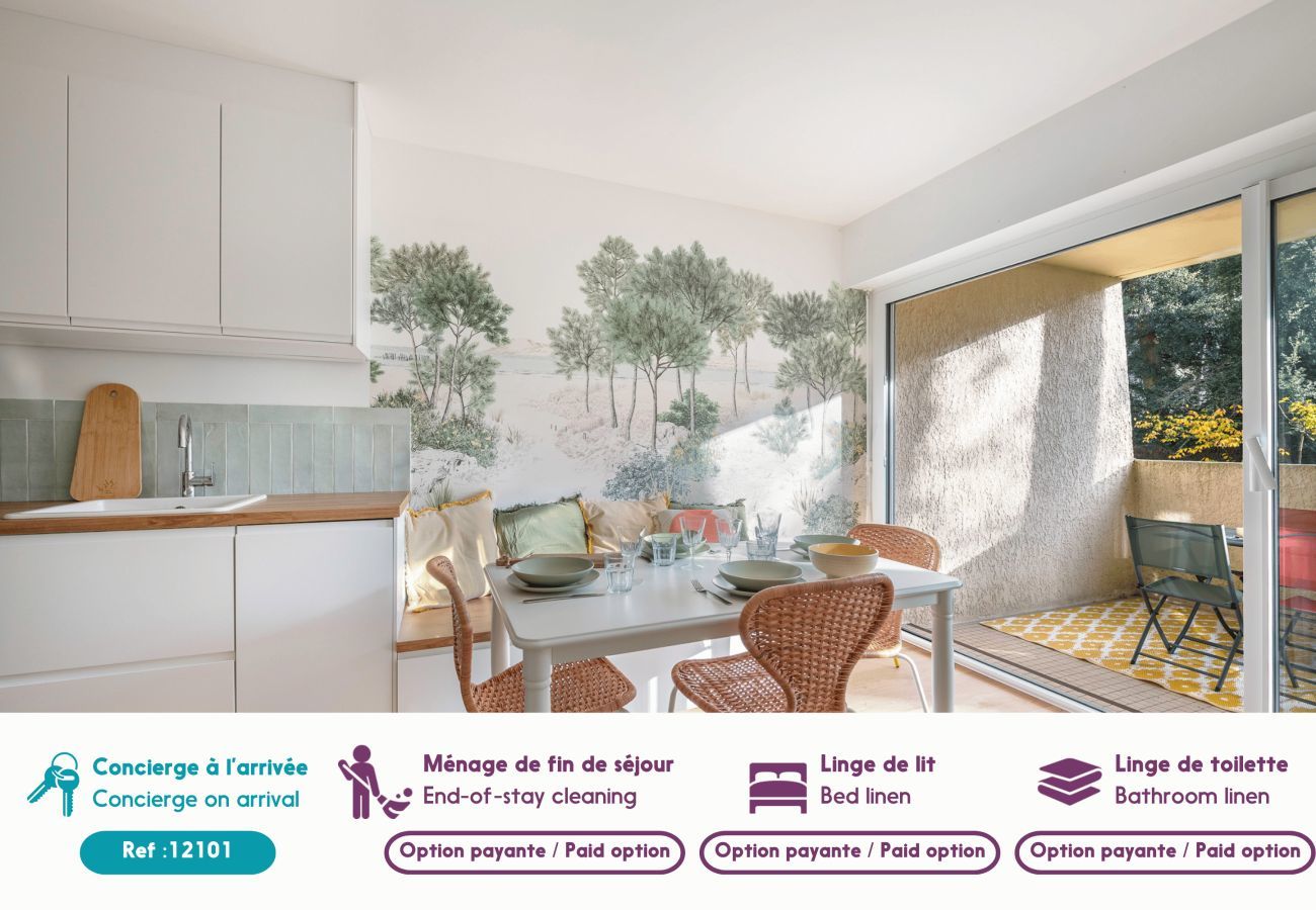 Apartment in La Baule-Escoublac - 220m from the beach, flat with terrace for 3