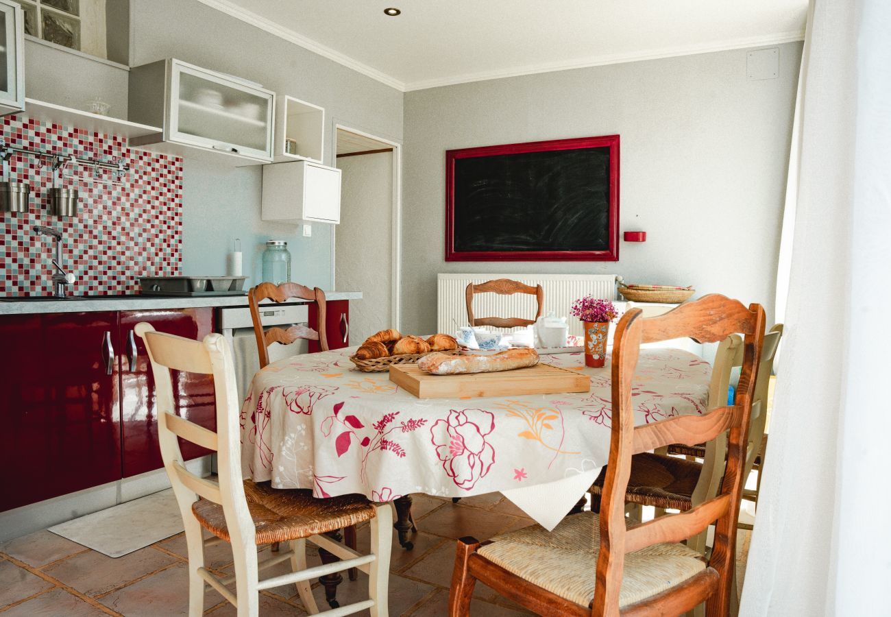 House in Saint Rabier - Dordogne - Beautiful cottage for 8 with a pool