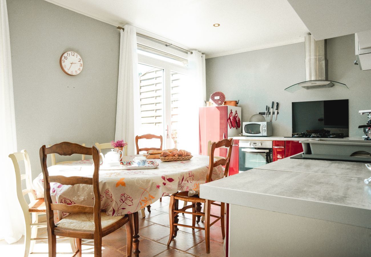 House in Saint Rabier - Dordogne - Beautiful cottage for 8 with a pool