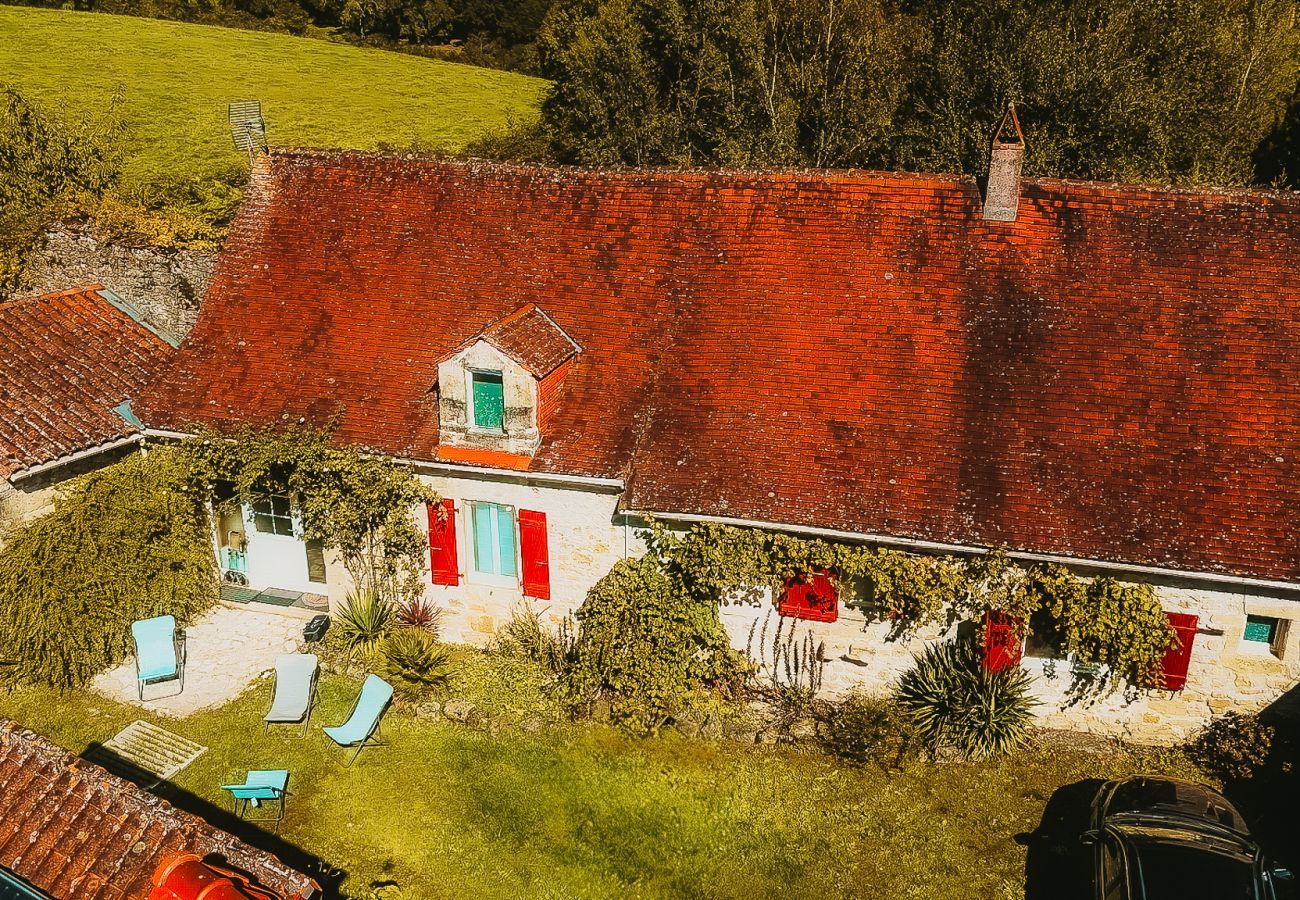 House in Saint Rabier - Dordogne - Beautiful cottage for 8 with a pool