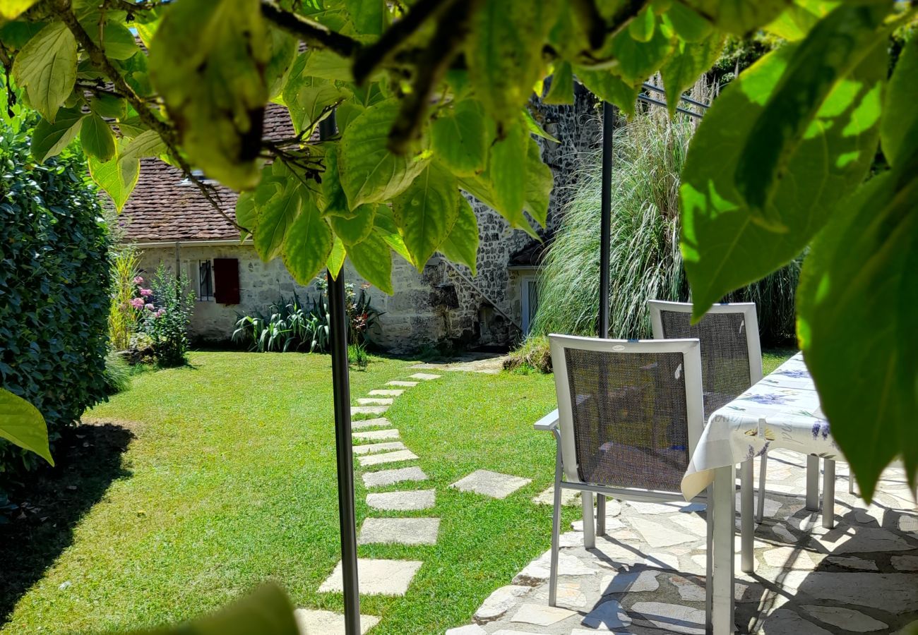 House in Saint Rabier - Dordogne - Beautiful cottage for 8 with a pool