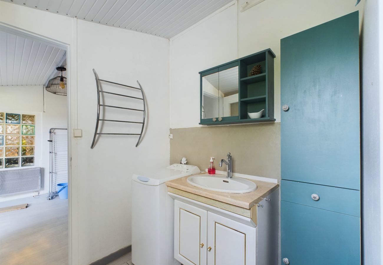 Terraced House in Longeville-sur-Mer - Ideal for 2 adults and 3 children – Longeville-sur-Mer