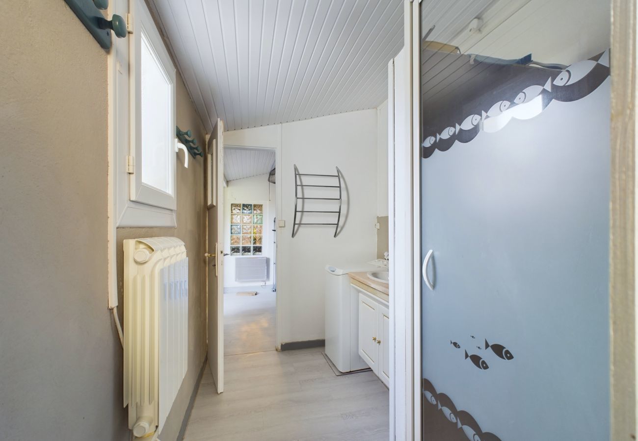 Terraced House in Longeville-sur-Mer - Ideal for 2 adults and 3 children – Longeville-sur-Mer