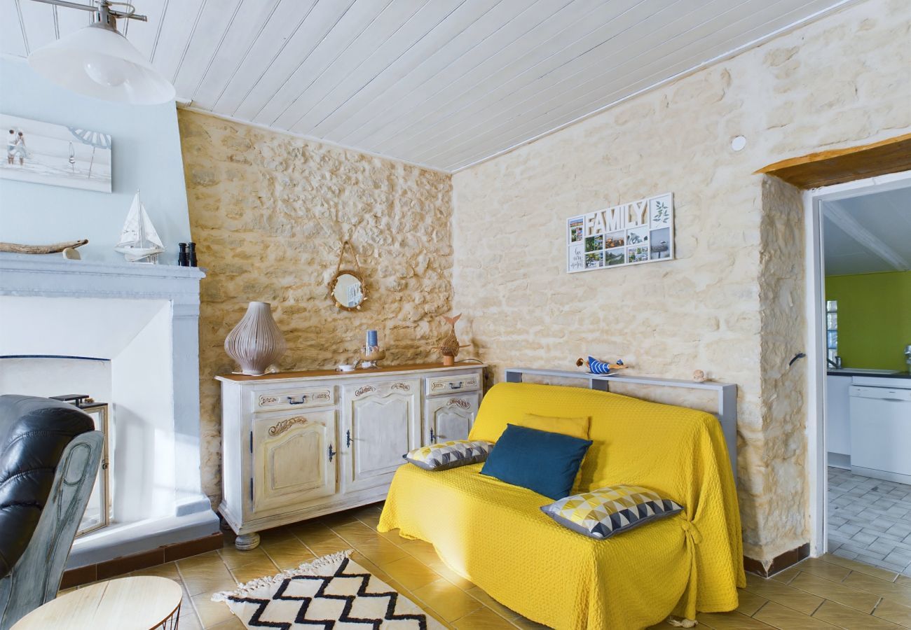 Terraced House in Longeville-sur-Mer - Ideal for 2 adults and 3 children – Longeville-sur-Mer