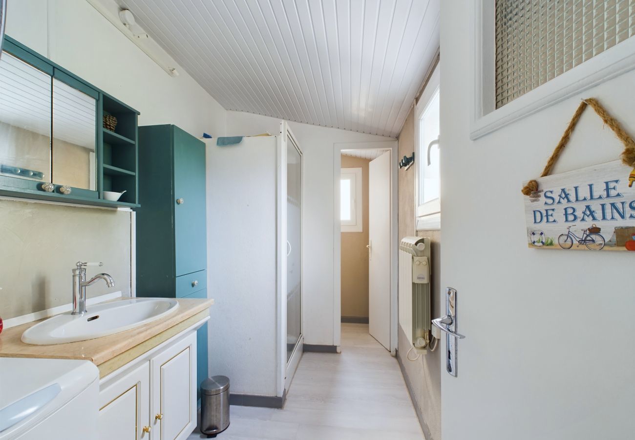 Terraced House in Longeville-sur-Mer - Ideal for 2 adults and 3 children – Longeville-sur-Mer