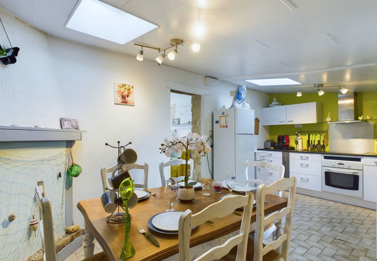 Terraced House in Longeville-sur-Mer - Ideal for 2 adults and 3 children – Longeville-sur-Mer