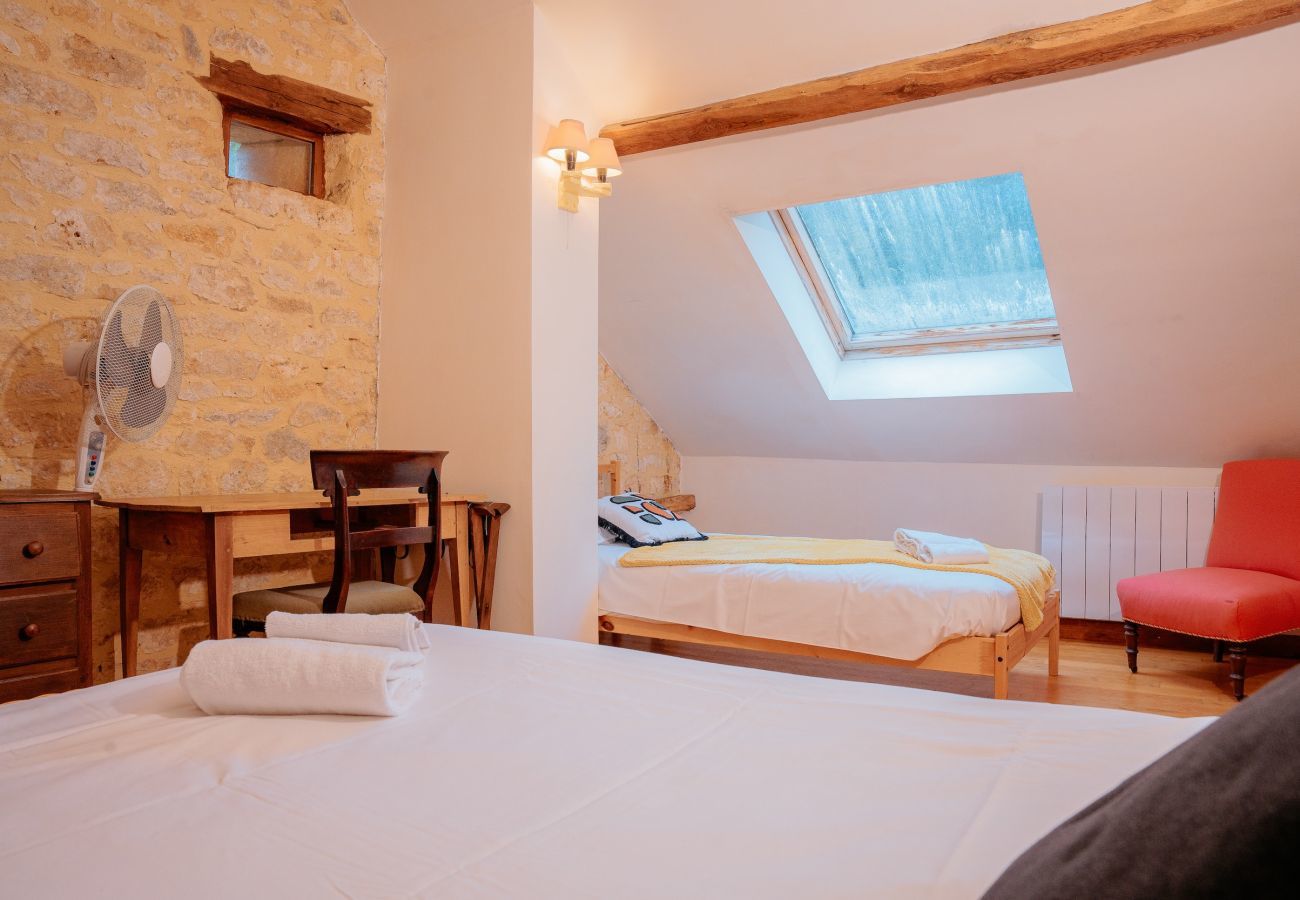 House in Salignac-Eyvigues - Salignac-Eyvigues, house for 7 with pool