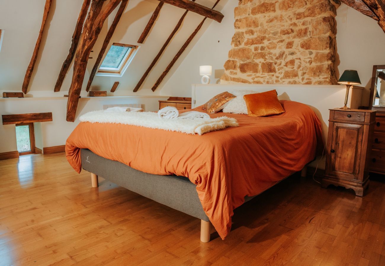 House in Salignac-Eyvigues - Salignac-Eyvigues, house for 7 with pool
