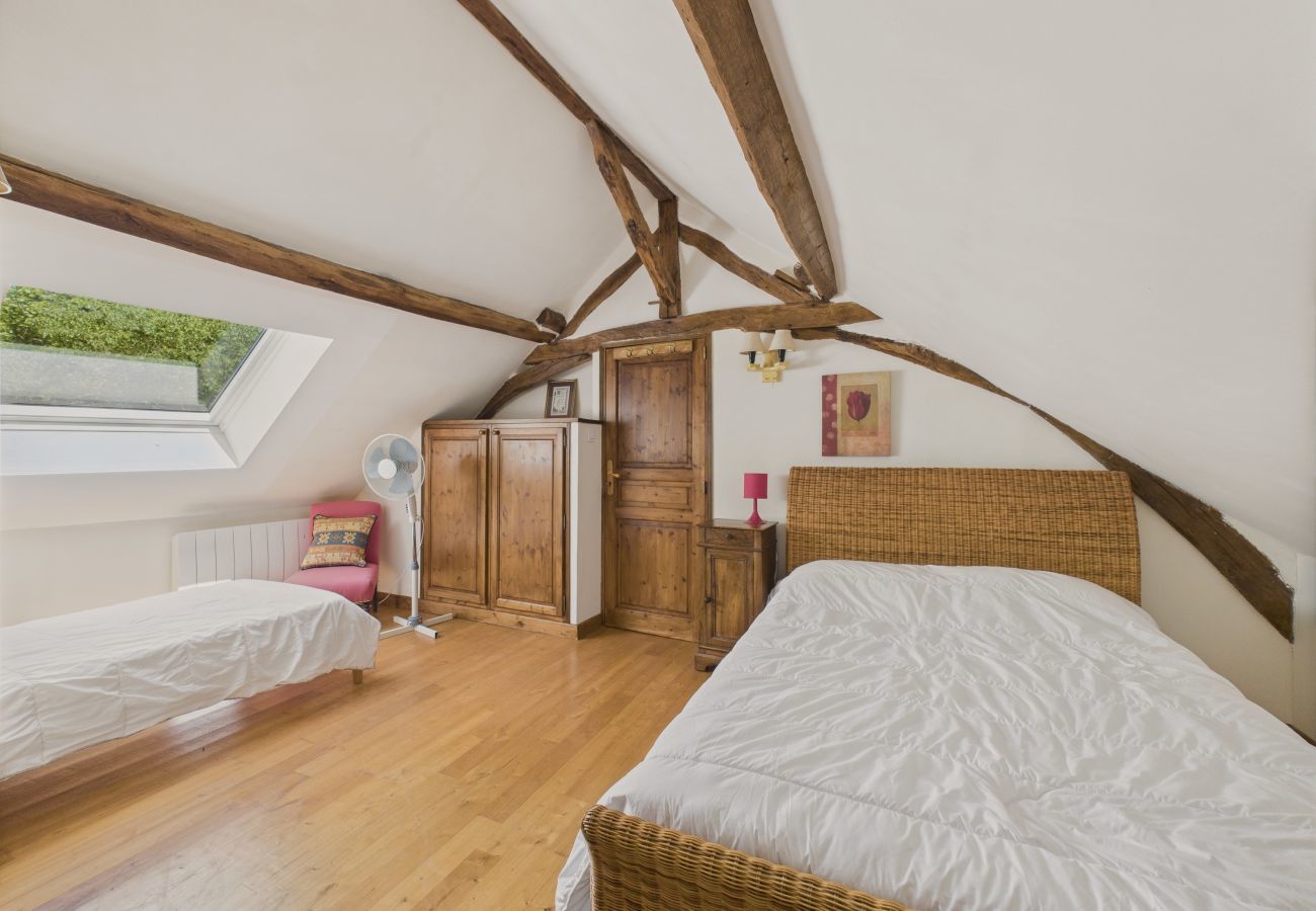 House in Salignac-Eyvigues - Salignac-Eyvigues, house for 7 with pool