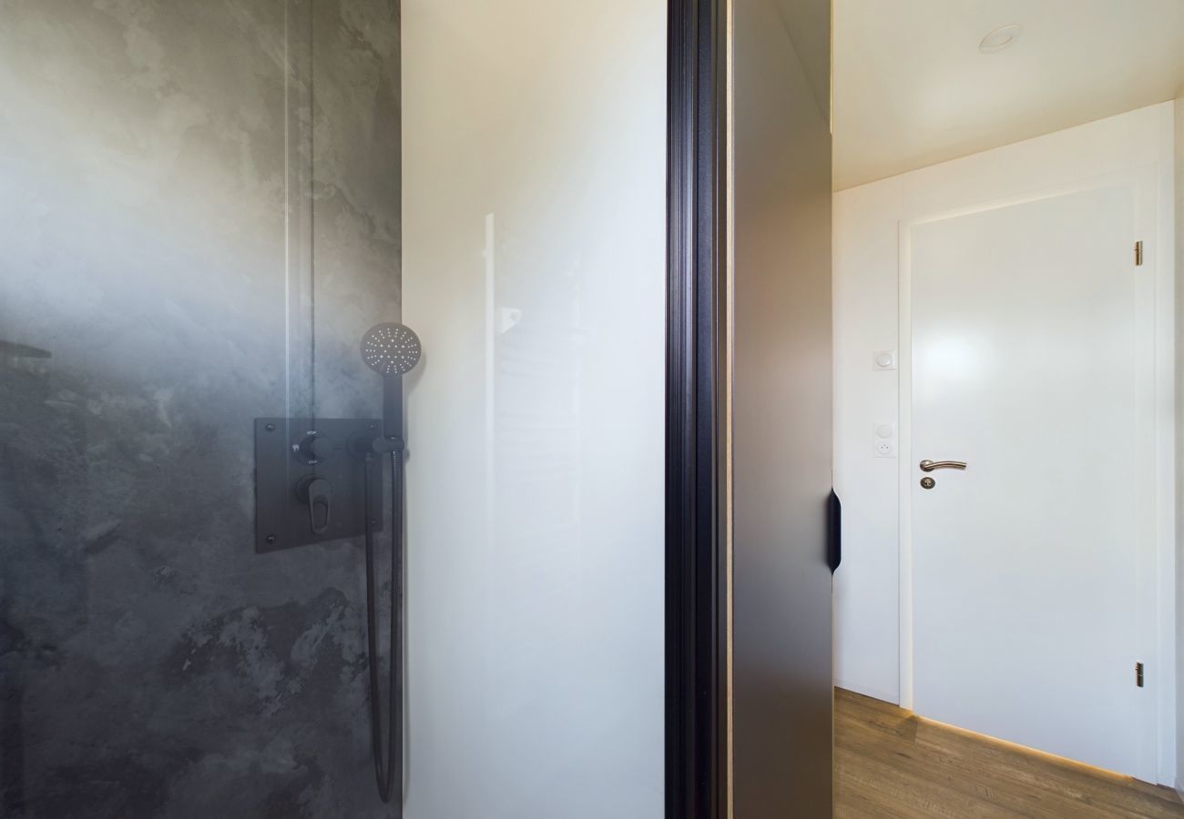 Chalet in Saint-Gilles-Croix-de-Vie - Residence Les Voiles Blanches chalet for 8