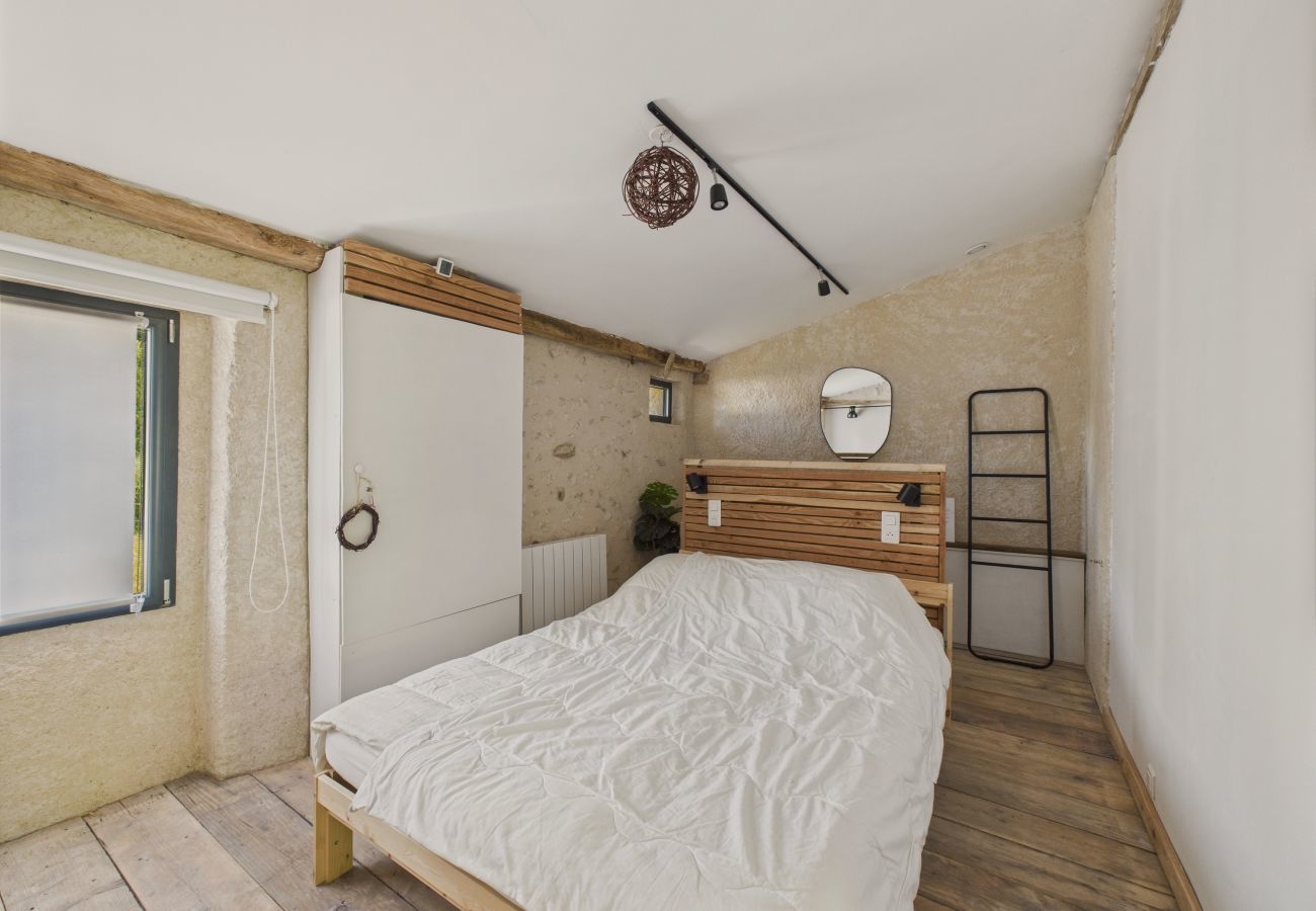 House in Fossemagne - Old farmhouse renovated for 6 into 2 flats