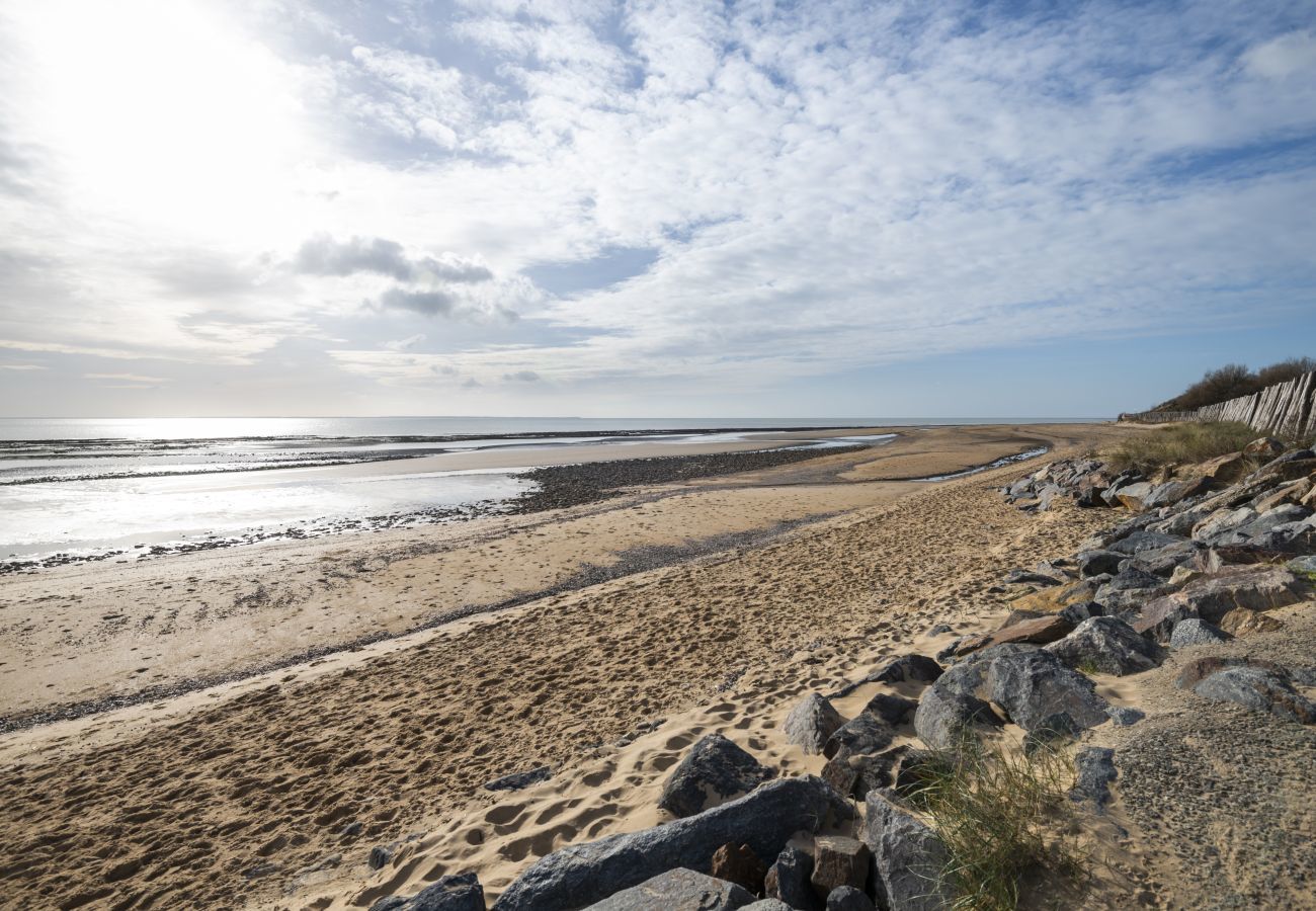 Apartment in La Tranche-sur-Mer - Sea view for 4 at La Tranche Sur Mer