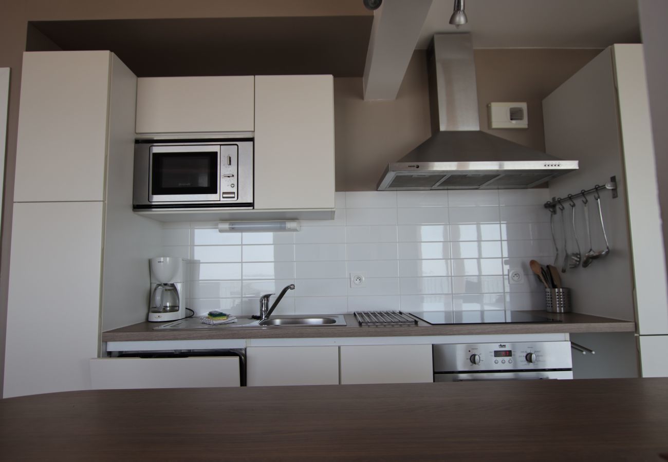 Apartment in La Tranche-sur-Mer - On the beach, flat for 12, amazing sea view