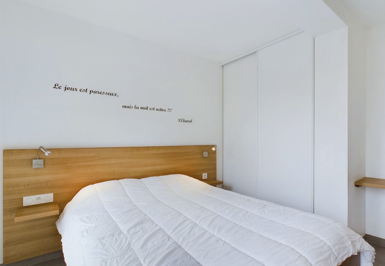 Apartment in La Tranche-sur-Mer - Apartment for 12 - sea view - Terrace