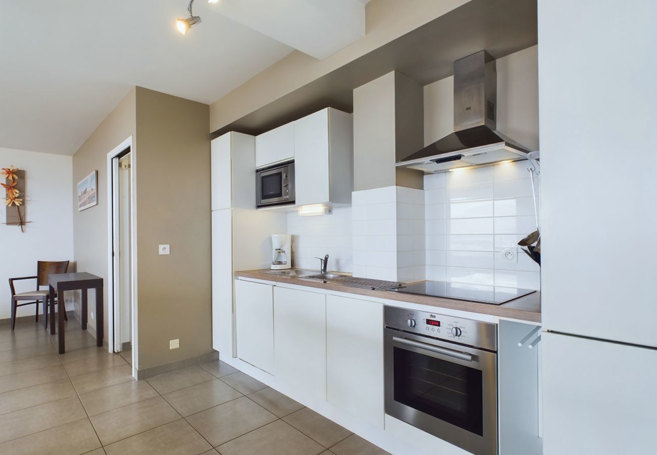 Apartment in La Tranche-sur-Mer - Apartment for 12 - sea view - Terrace