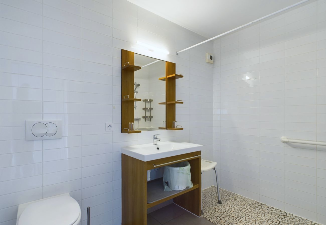 Apartment in La Tranche-sur-Mer - Apartment for 12 - sea view - Terrace