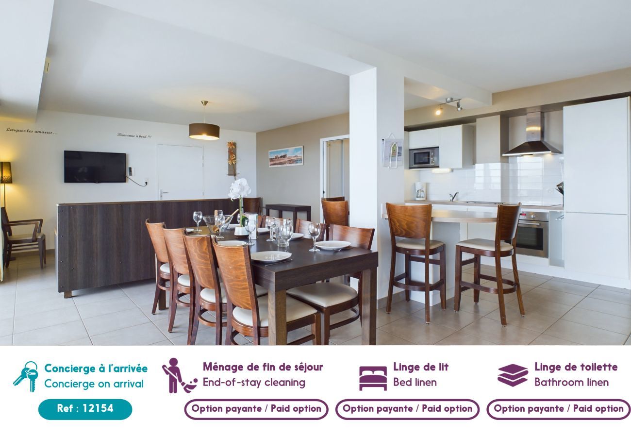 Apartment in La Tranche-sur-Mer - Apartment for 12 - sea view - Terrace