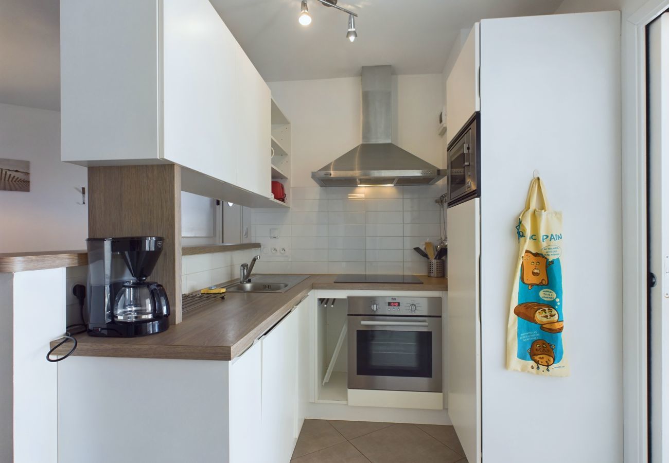 Apartment in La Tranche-sur-Mer - 50m from the beach, flat for 6, seaview