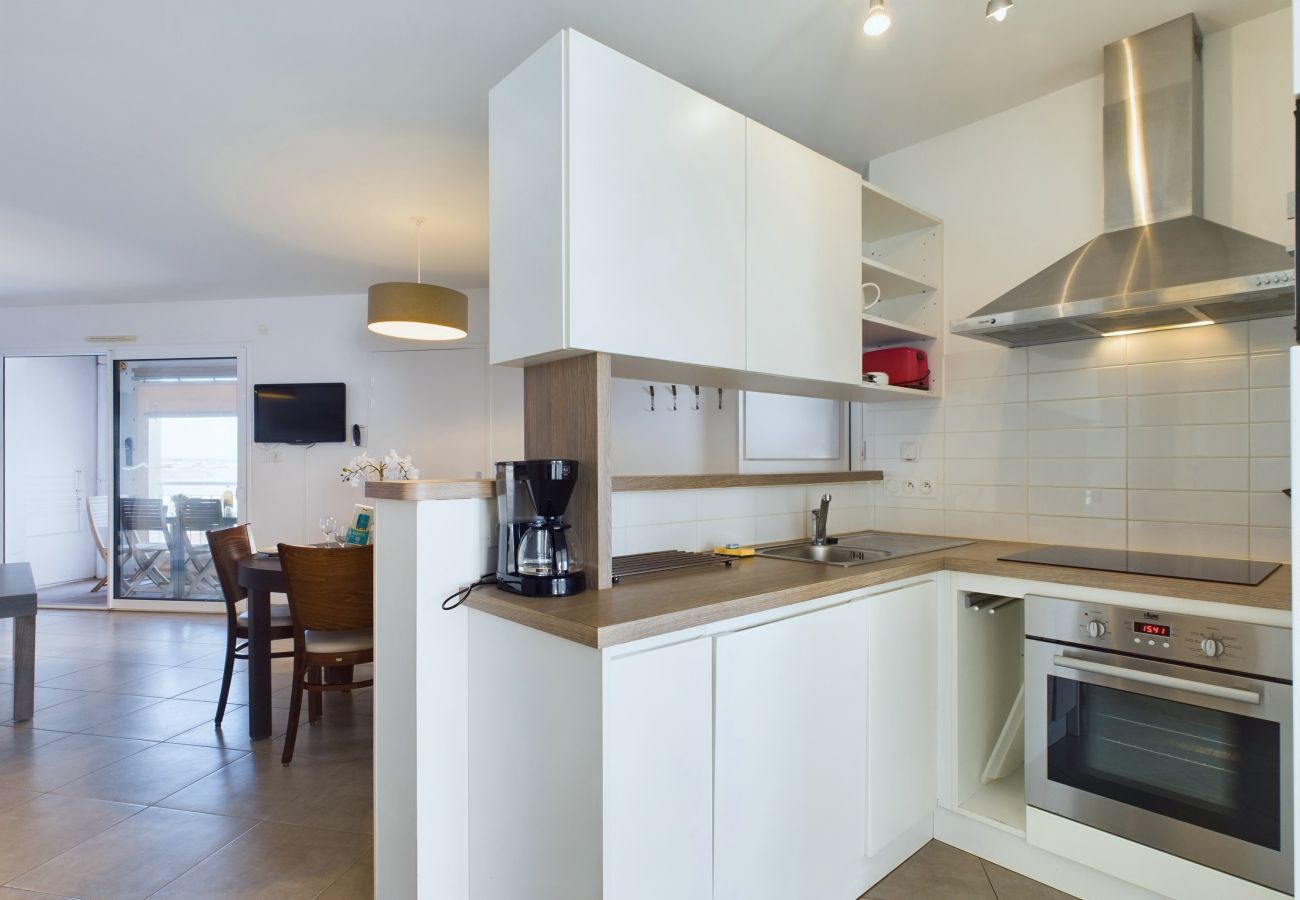 Apartment in La Tranche-sur-Mer - 50m from the beach, flat for 6, seaview