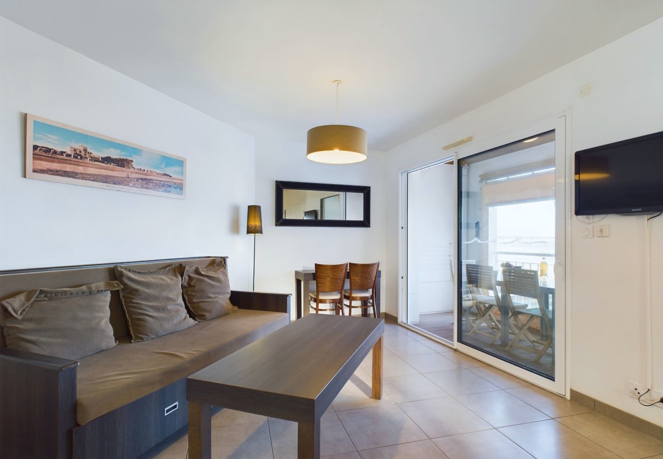 Apartment in La Tranche-sur-Mer - 50m from the beach, flat for 6, seaview