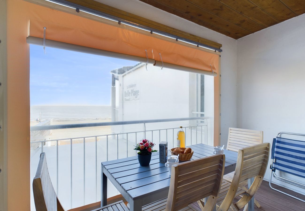 Apartment in La Tranche-sur-Mer - 50m from the beach, flat for 6, seaview